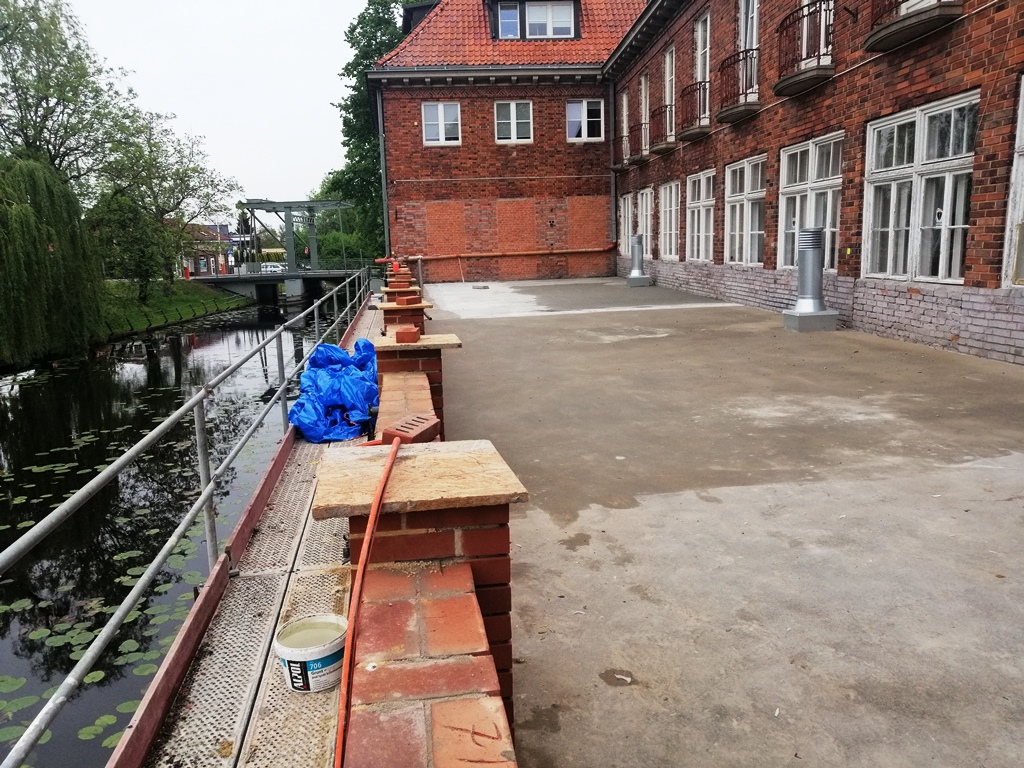Budowa „ściany w wodzie” w Nowym Dworze Gdańskim